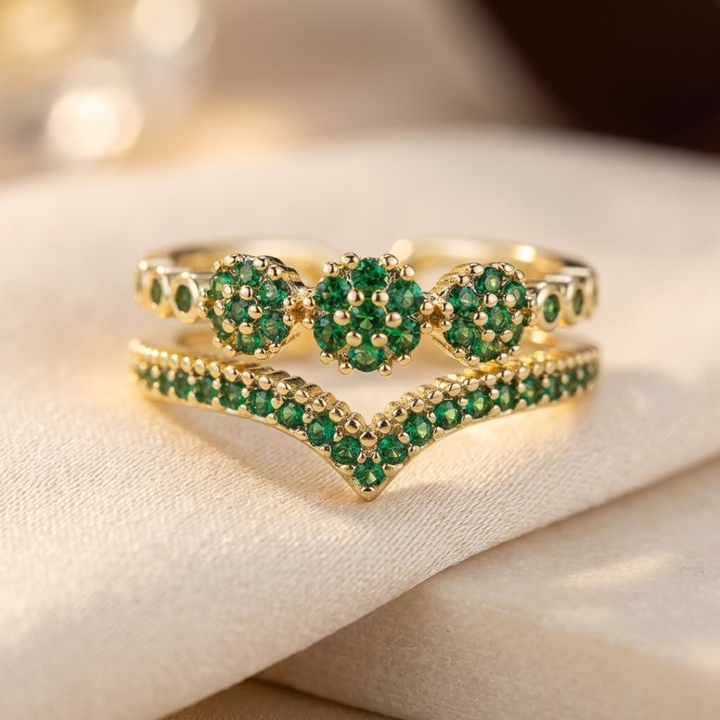 Emerald Cluster Ring in Gold