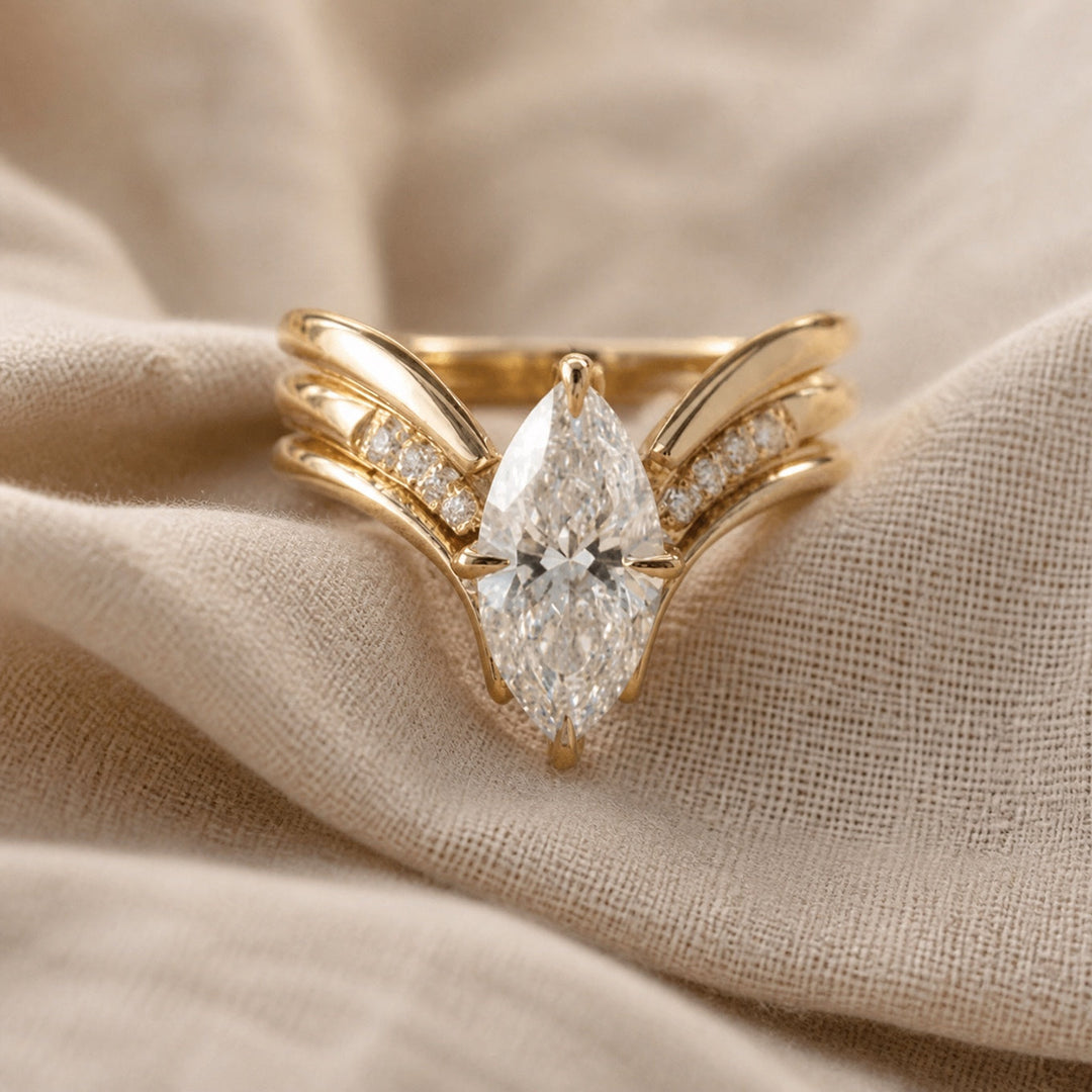 Elegant Gold Crown Ring