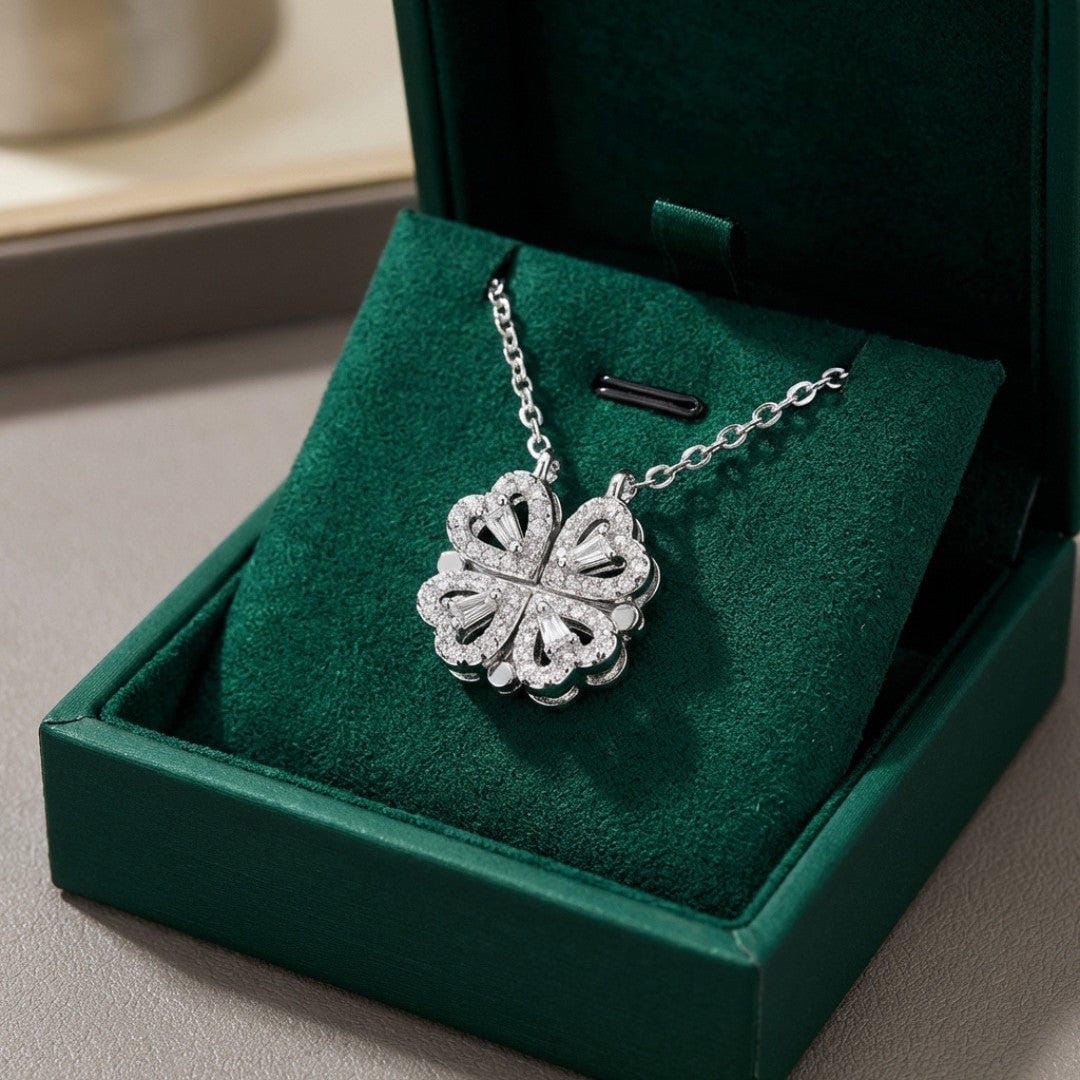 Clover-Shaped Gold Necklace Featuring a Heart-Shaped Zircon Pendant