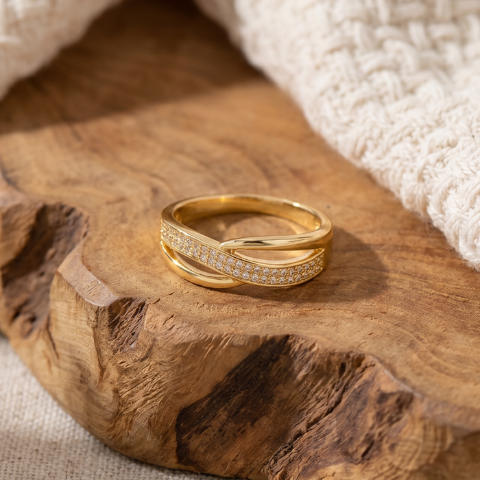 Catherine – Timeless Gold Ring with Zirconia Accents