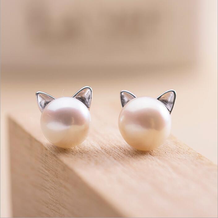 Kitten-Inspired Earrings Adorned with Cultured Pearls and Silver