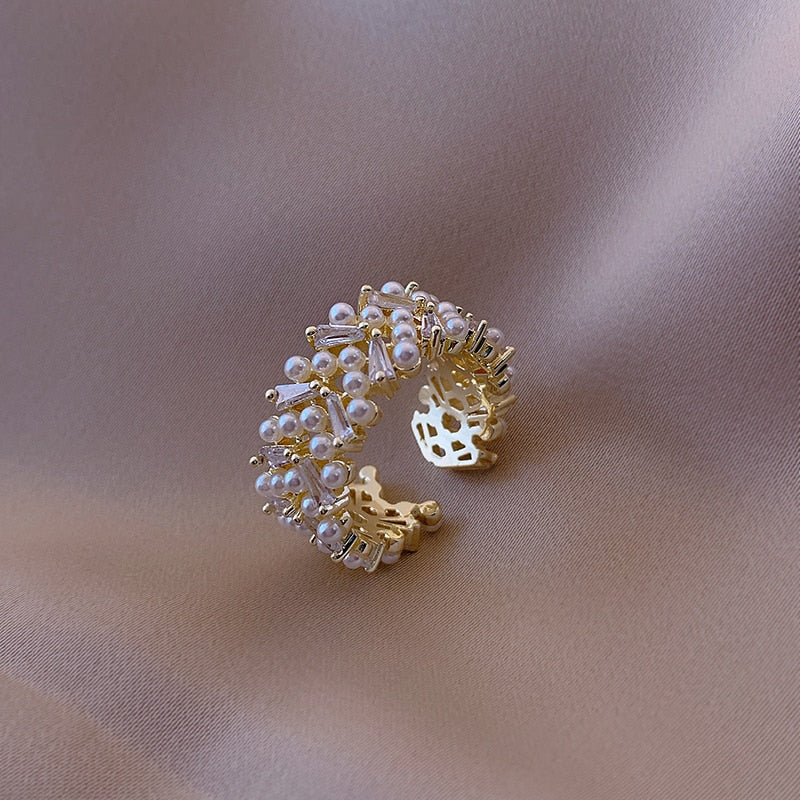 Opulent Gold Pearl Ring