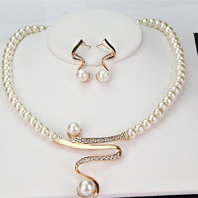 Pearl Jewelry Set: Necklace and Earrings Combination