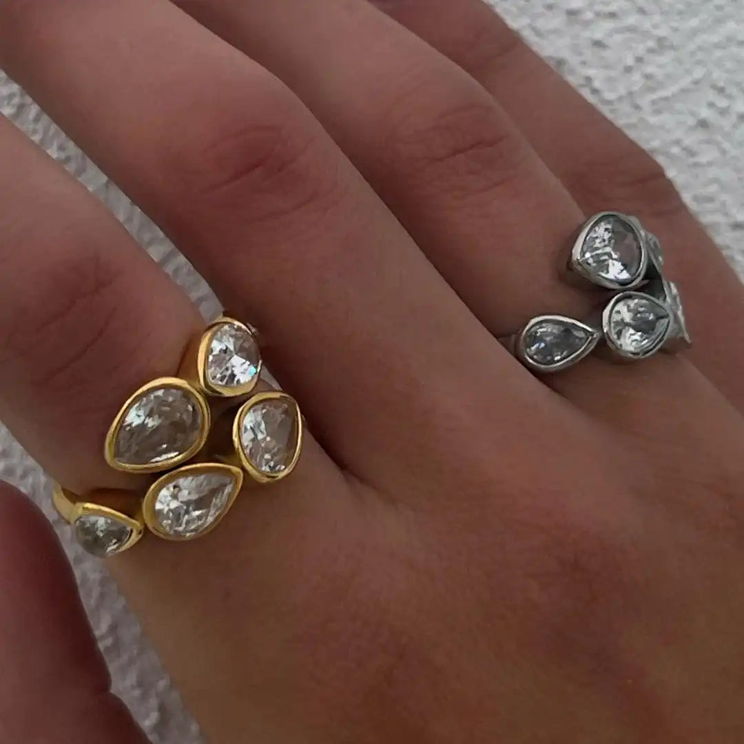 Five-Stone Teardrop Cluster Band