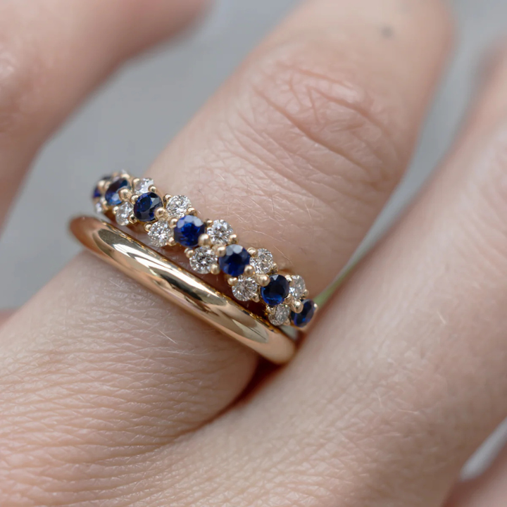 Inlaid Sapphire Elegant Ring