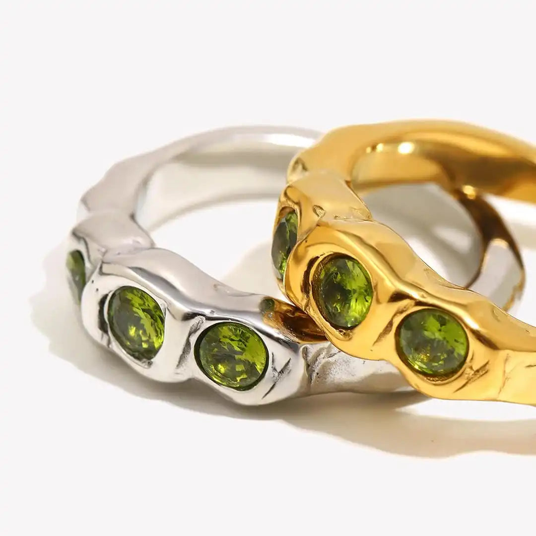 Antique Golden Gemstone Ring with Inlaid Design