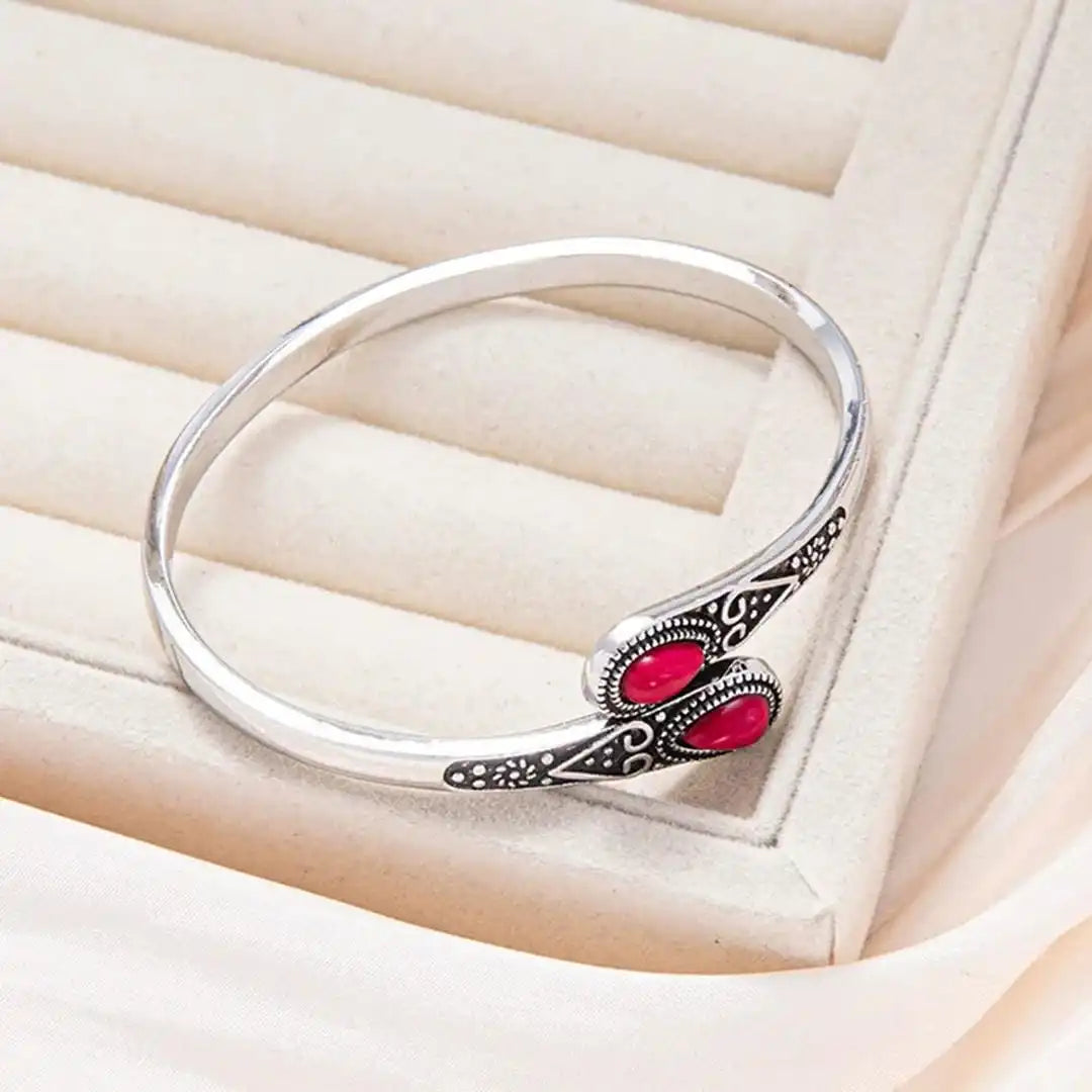 Retro Bracelet Featuring Vibrant Gemstones and Tribal Motifs
