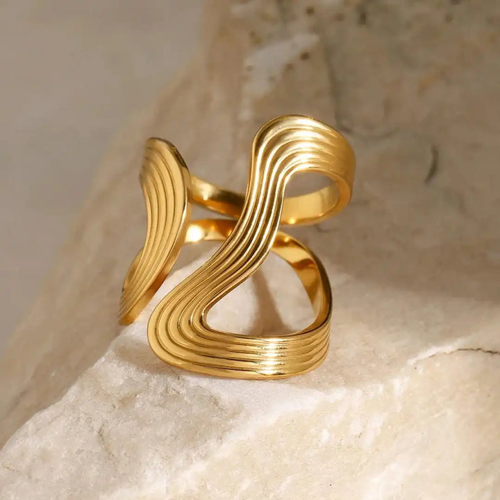 Elegant Gold Beaded Ring