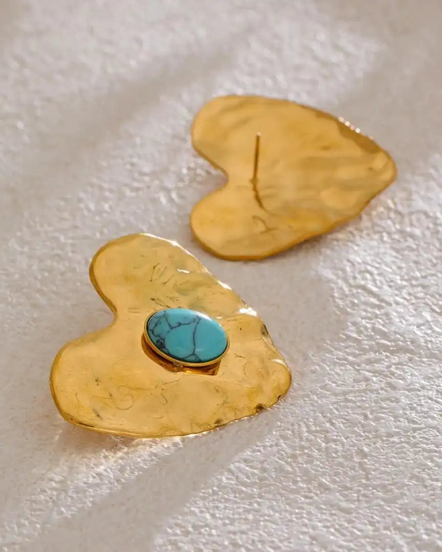 Retro Gold Inlaid Turquoise Heart Jewelry Set: Earrings, Ring & Bracelet