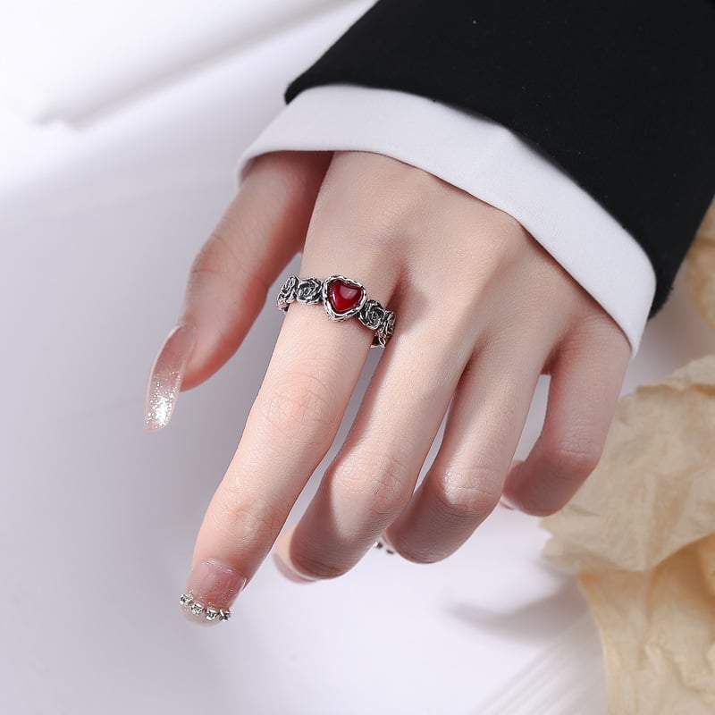 Antique Silver Rose Heart Band